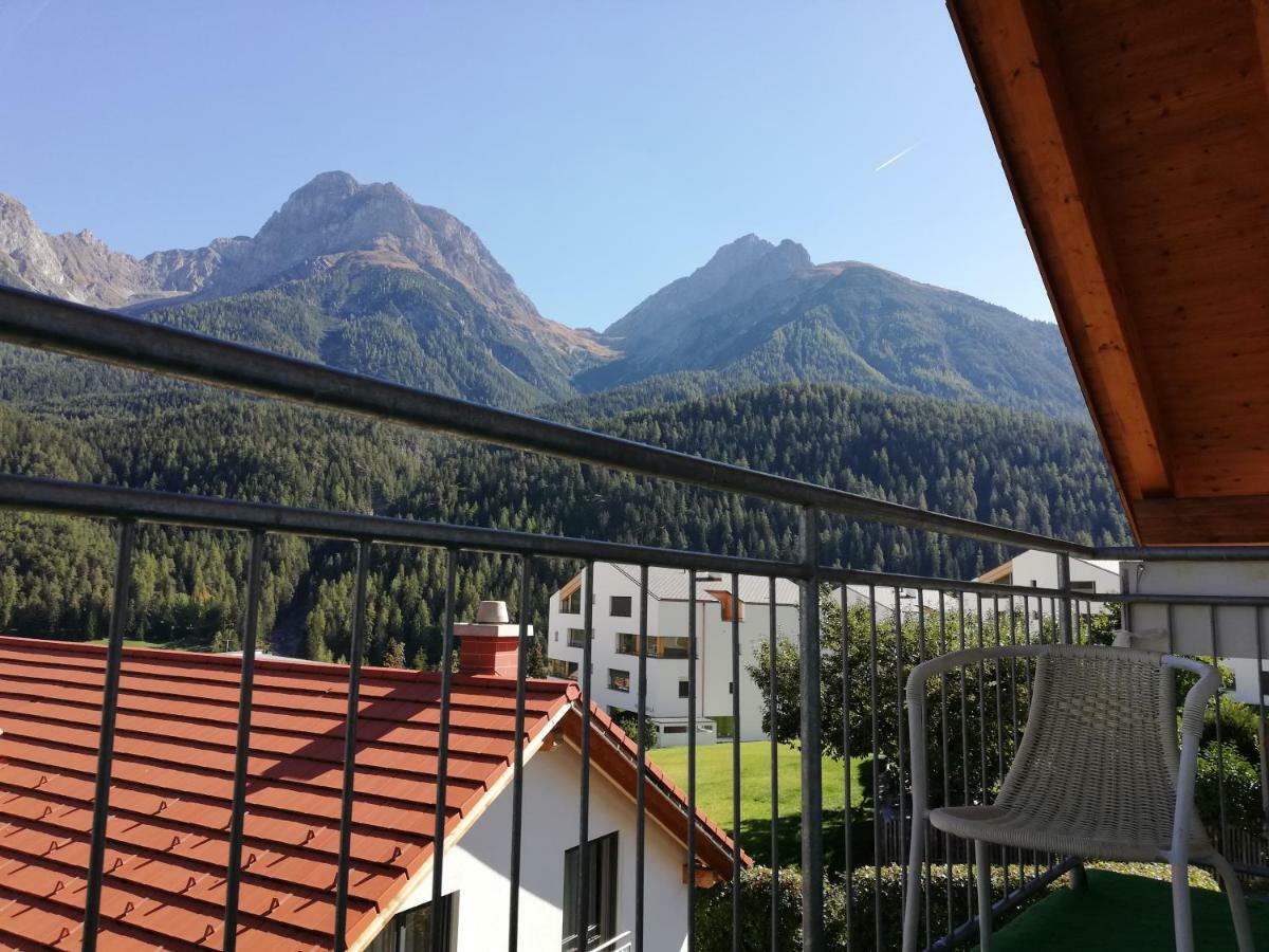 Chasa Ludwig Apartamento Scuol Exterior foto