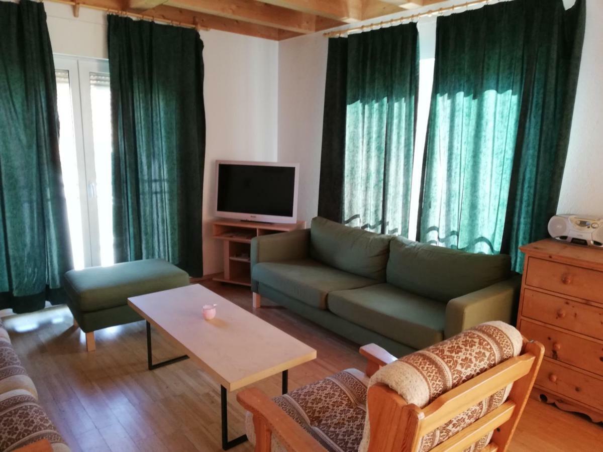 Chasa Ludwig Apartamento Scuol Exterior foto